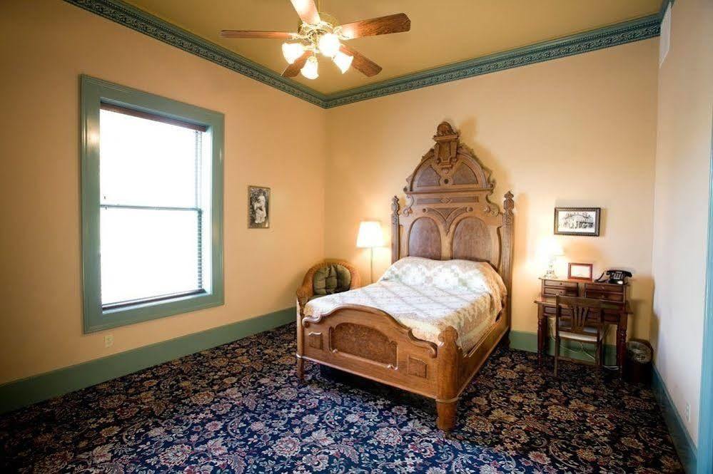 Dayton Weinhard Hotel מראה חיצוני תמונה